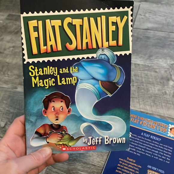 Bundle of 3 Flat Stanley Books - Picture 3 of 8